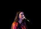 20240207-202019-IMG 5382  Katie Henry (chant, clavier), Matthew Mwangi (guitare), George Moye (basse), Ronald Oor (batterie) : KATIE HENRY, PARIS 10eme, PARIS-NEW MORNING