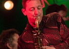20240308-210237-IMG 1981  Omar (voix, claviers), Lennox Cameron (voix, claviers),  Junior JK Kirton (batterie), Jeremy Meehan (basse),  David DAndre Brown (guitare), Eric Shrizz Rohner (saxophone ténor), Gilles Garin (bugle, trompette) : OMAR, PARIS 10eme, PARIS-NEW MORNING