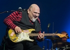 20240317-IMG 2344  Popa Chubby (guitare, chant, batterie),  Mike Merritt (basse), Luca Chiellini (claviers), Andrei Koribanics (batterie) : PARIS-OLYMPIA, POPA CHUBBY