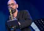 20240419-221558-IMG 2916  Marc T (chant, guitare), Renaud Lesire (basse), Fabrice Bessouat (batterie), Damien Cornelis (claviers), Paolo.Chatet (trompette), Tejerizo Sylvain (saxophone) : BEAUTIFUL SWAMP BLUES FESTIVAL, HAUTS DE FRANCE-PAS DE CALAIS-CALAIS, TEE