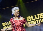 20240420-221806-IMG 5873  Shakura S&#39;Aida (chant), Paige Armstrong (guitare),  Nicole &#34;Nikki D&#34; Brown (guitare lap steel), Roger Williams (basse), Aubrey Dayle (batterie) : BEAUTIFUL SWAMP BLUES FESTIVAL, HAUTS DE FRANCE-PAS DE CALAIS-CALAIS, SHAKURA S’AIDA