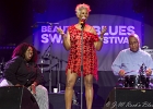 20240420-223700-IMG 5910  Shakura S&#39;Aida (chant), Paige Armstrong (guitare),  Nicole &#34;Nikki D&#34; Brown (guitare lap steel), Roger Williams (basse), Aubrey Dayle (batterie) : BEAUTIFUL SWAMP BLUES FESTIVAL, HAUTS DE FRANCE-PAS DE CALAIS-CALAIS, SHAKURA S’AIDA