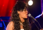 20240530-204145-IMG 6400  Judith Hill (guitare, piano, voix), Robert Peewee Hill (basse), Michiko Hill (claviers, orgue hammond), John Staten(batterie) : JUDITH HILL, PARIS 10eme, PARIS-NEW MORNING