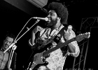 20241203-211844-IMG 6993  Stephen Hull (chant, guitare), Sheryl Youngblood (chant, batterie), Dave Herrero (chant, guitare), Johnny Iguana (claviers), Victor Reed (batterie), Chano Cruz (basse) : CHANO CRUZ, CHICAGO BLUES FESTIVAL, CHICAGO BLUES FESTIVAL 2024, DAVE HERRERO, JOHNNY IGUANA, PARIS 10eme, PARIS-NEW MORNING, SHERYL YOUNGBLOOD, STEPHEN HULL, VICTOR REED