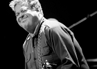 20241214-220810-IMG 8392  Stephen Hull (chant, guitare), Sheryl Youngblood (chant, batterie), Dave Herrero (chant, guitare), Johnny Iguana (claviers), Victor Reed (batterie), Chano Cruz (basse) : CHICAGO BLUES FESTIVAL, DAVE HERRERO, SEINE SAINT DENIS-TREMBLAY EN FRANCE, SHERYL YOUNGBLOOD, STEPHEN HULL