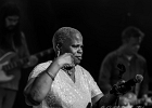 20241214-222835-IMG 8413  Stephen Hull (chant, guitare), Sheryl Youngblood (chant, batterie), Dave Herrero (chant, guitare), Johnny Iguana (claviers), Victor Reed (batterie), Chano Cruz (basse) : CHICAGO BLUES FESTIVAL, DAVE HERRERO, SEINE SAINT DENIS-TREMBLAY EN FRANCE, SHERYL YOUNGBLOOD, STEPHEN HULL