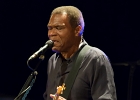20250704-IMG 9086  Robert Cray (chant, guitare), , Dover Weinberg (claviers), Richard Cousins (basse), Les Falconer (batterie) : PARIS-CIGALE (La), ROBERT CRAY