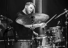 20251108-205518-IMG 0305  Kirk Fletcher (chant, guitare),  Levent Özdemir (batterie),  Erkan Özdemir (basse), Till-Sahm (claviers) : ERKAN OZDEMIR, KIRK FLETCHER, LEVENT OZDEMIR, SEINE SAINT DENIS-TREMBLAY EN FRANCE, TILL SAHM