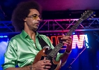 20251202-212239-IMG 0601  Selwyn Birchwood (guitare, chant), Reggie Oliver (saxophone baryton), Donald Wright (basse), Eric Cannavaro (claviers), Henley Connor III (batterie), Carly Harvey (chant) : CARLY HARVEY, CHICAGO BLUES FESTIVAL, CHICAGO BLUES FESTIVAL 2025, DONALD HUFF WRIGHT, HENLEY CONNOR, JOHN HETHERINGTON, PARIS-NEW MORNING, REGI OLIVIER, SELWYN BIRCHWOOD