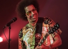 20251213-220448-IMG 1025  Selwyn Birchwood (guitare, chant), Reggie Oliver (saxophone baryton), Donald Wright (basse), Eric Cannavaro (claviers), Henley Connor III (batterie), Carly Harvey (chant) : CARLY HARVEY, CHICAGO BLUES FESTIVAL 2025, DONALD HUFF WRIGHT, ERIC CANNAVARO, HENLEY CONNOR, REGI OLIVER, SEINE SAINT DENIS-TREMBLAY EN FRANCE, SELWYN BIRCHWOOD