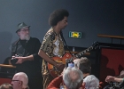 20251213-221146-IMG 1030  Selwyn Birchwood (guitare, chant), Reggie Oliver (saxophone baryton), Donald Wright (basse), Eric Cannavaro (claviers), Henley Connor III (batterie), Carly Harvey (chant) : CARLY HARVEY, CHICAGO BLUES FESTIVAL 2025, DONALD HUFF WRIGHT, ERIC CANNAVARO, HENLEY CONNOR, REGI OLIVER, SEINE SAINT DENIS-TREMBLAY EN FRANCE, SELWYN BIRCHWOOD