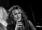 20260205-212258-IMG 1575  Lisbet Guldbaek  (chant), Caroline Devismes (chant), Laura Drouillard (chant),  Audrey Lurie (chant),  Sylvain Fetis (saxophone, flute ...),  Jean-Do Sallaberry (guitare), Laurian Daire (claviers), Francis Arnaud (batterie), Laurent Cokelaere (basse) : HAUTS DE SEINE-MONTROUGE-THE BACKSTAGE