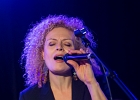 20260205-213909-IMG 1592  Lisbet Guldbaek  (chant), Caroline Devismes (chant), Laura Drouillard (chant),  Audrey Lurie (chant),  Sylvain Fetis (saxophone, flute ...),  Jean-Do Sallaberry (guitare), Laurian Daire (claviers), Francis Arnaud (batterie), Laurent Cokelaere (basse) : HAUTS DE SEINE-MONTROUGE-THE BACKSTAGE