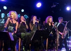 20260205-232603-IMG 1619  Lisbet Guldbaek  (chant), Caroline Devismes (chant), Laura Drouillard (chant),  Audrey Lurie (chant),  Sylvain Fetis (saxophone, flute ...),  Jean-Do Sallaberry (guitare), Laurian Daire (claviers), Francis Arnaud (batterie), Laurent Cokelaere (basse) : HAUTS DE SEINE-MONTROUGE-THE BACKSTAGE