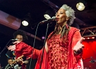 20260317-203723-IMG 0030  Shakura S&#39;Aida (chant), Nicole &#34;Nikki D&#34; Brown (guitare Lap steel),  Roger Williams (basse),  Kunle (guitare),  Worrell McFarlane (batterie) : KUNE, NICOLE BROWN, PARIS 10eme, PARIS-NEW MORNING, ROGER WILLIAMS, SHAKURA S’AIDA, WORRELL MC FARLANE