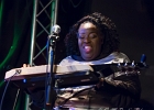 20260317-204644-IMG 0050  Shakura S&#39;Aida (chant), Nicole &#34;Nikki D&#34; Brown (guitare Lap steel),  Roger Williams (basse),  Kunle (guitare),  Worrell McFarlane (batterie) : KUNE, NICOLE BROWN, PARIS 10eme, PARIS-NEW MORNING, ROGER WILLIAMS, SHAKURA S’AIDA, WORRELL MC FARLANE