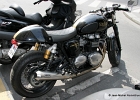20110510-1  Triumph Thruxton - à Paris - France le 10 mai 2011