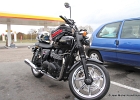 20111105-IMG 7219  Triumph Bonneville bicylindre de 865cm3 - Autoroute A11 - le 5 novembre 2011