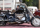 20150704-IMG 3506  Boss Hoss V8 chevrolet  - American Festival - Medieval Show - Boissy sous St Yon le 4 juillet 2015 : 2015, AMERICAN FESTIVAL, BLUES, BLUES ROCK, BOISSY SOUS ST YON, CONCERT, COUNTRY, HARLEY DAVIDSON, MOTOS DIVERS, ROCK, VOITURE