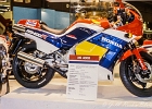19841001-IMG 0085-3  Honda NS400R - salon de la moto - Paris - France octobre 1984 : MOTOS HORS HARLEY, SCAN PHOTO et DIAPO